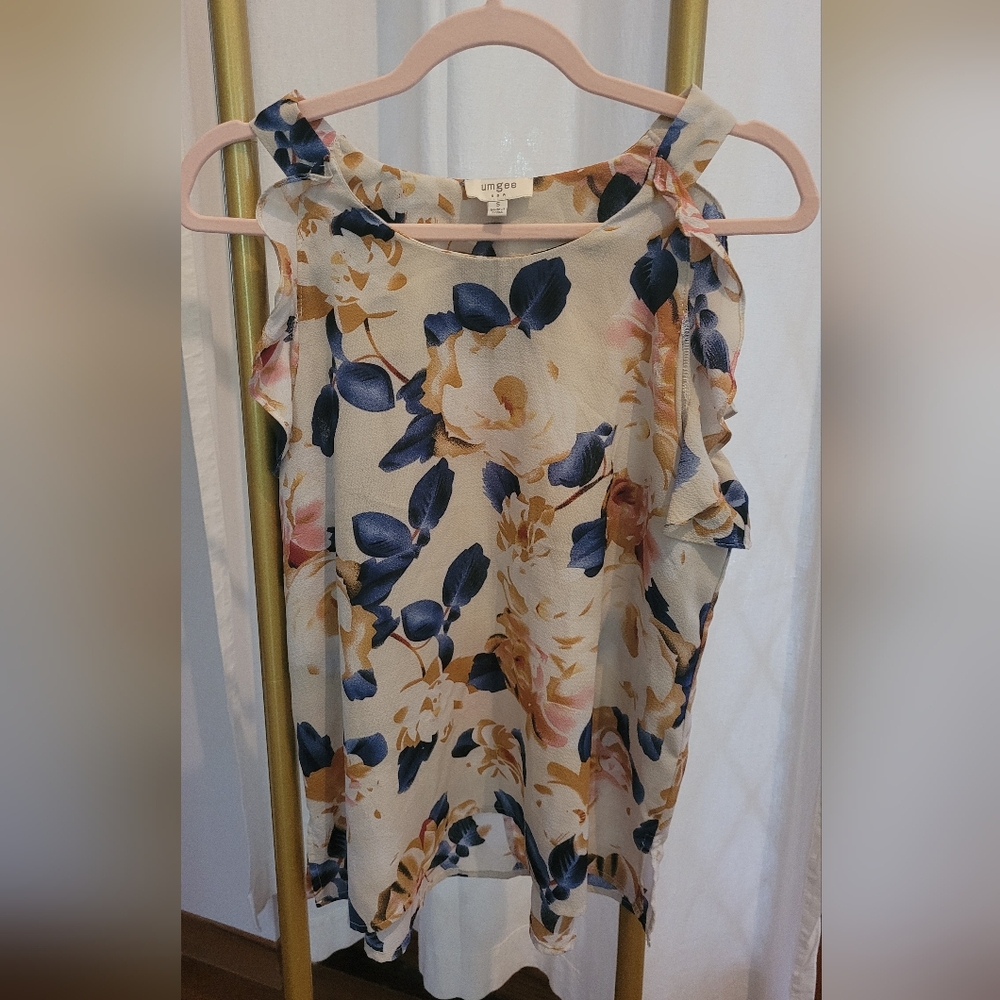 Umgee Small Cold Shoulder top
